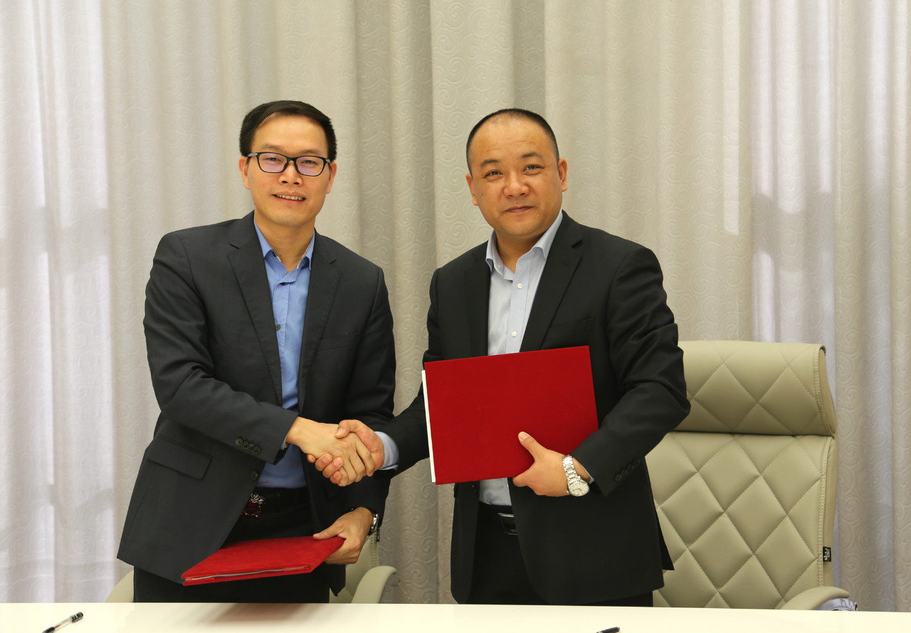 “太阳集团tyc”巴萨水军门36页PPT流出!巴托梅乌下课冲上热搜第2(图3) 太阳成官网